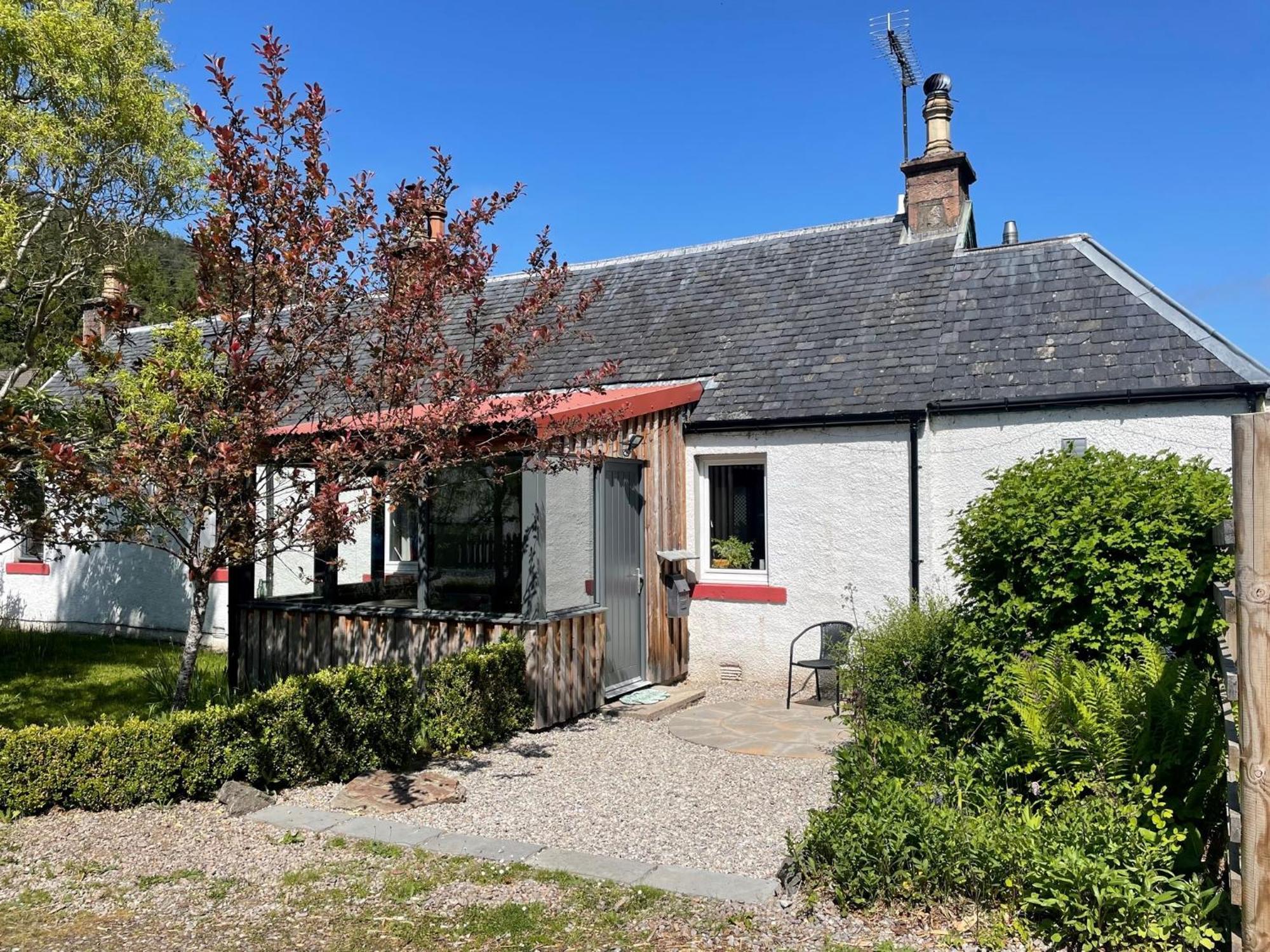 One Bed Cosy Highland Cottage Near Beauly Eksteriør bilde